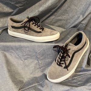 Vans Old Skool sneakers, mens US 10.5 Gray with black stripe. Like new.